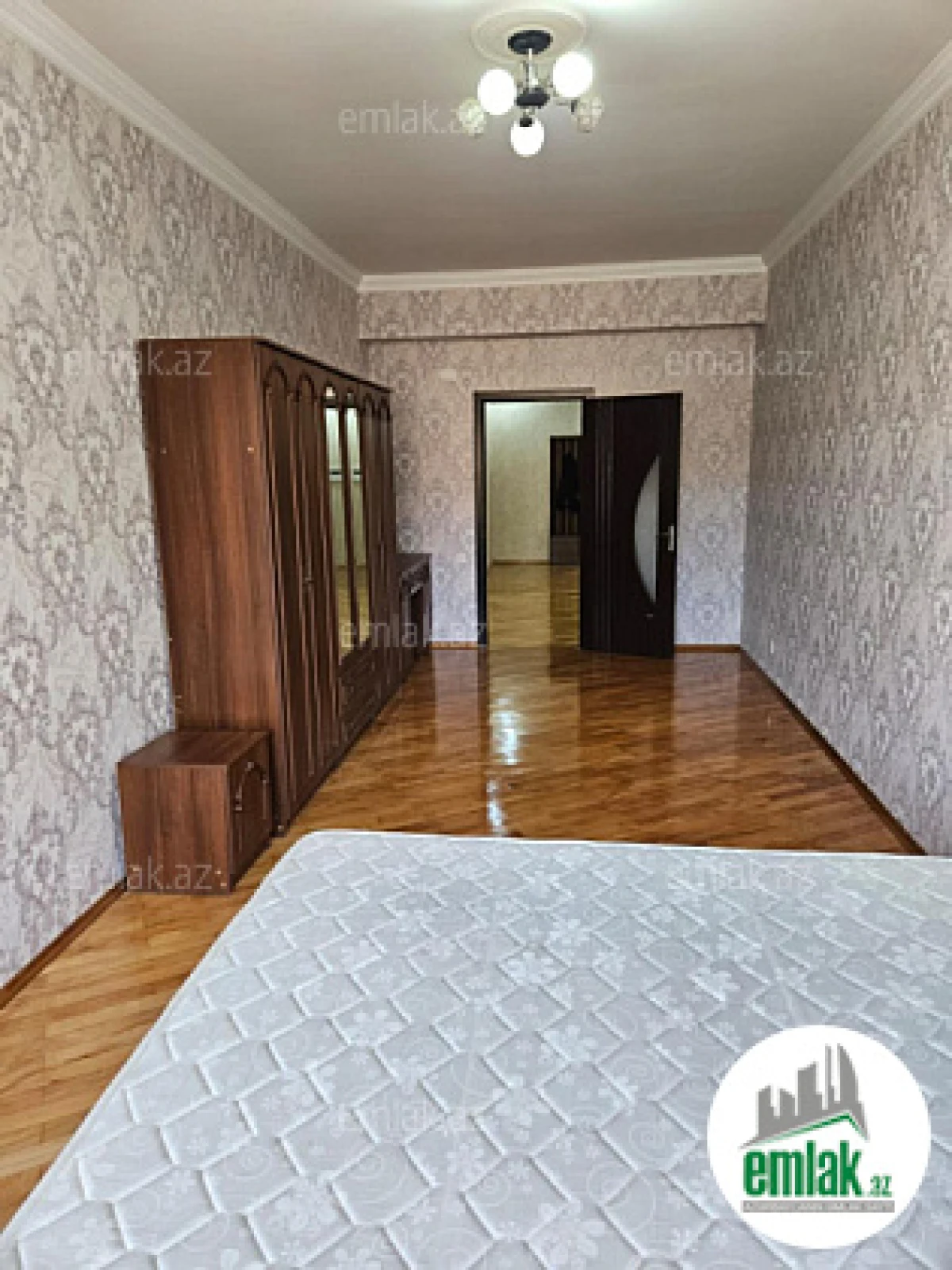 Satılır 3 otaqlı yeni tikili 140 m²