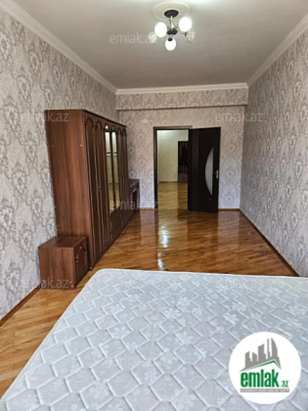 Satılır 3 otaqlı yeni tikili 140 m²