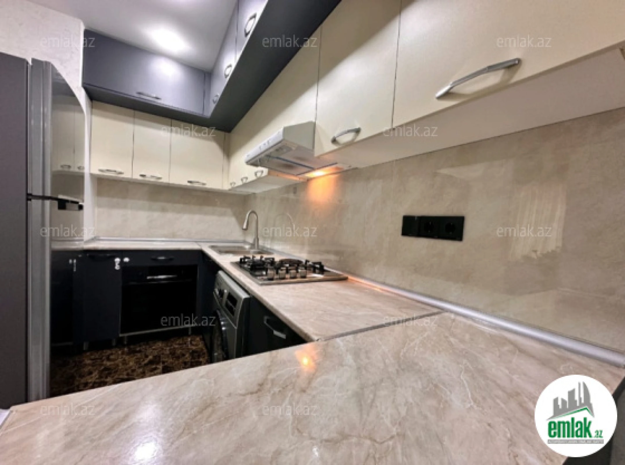 Satılır 2 otaqlı yeni tikili 50 m²