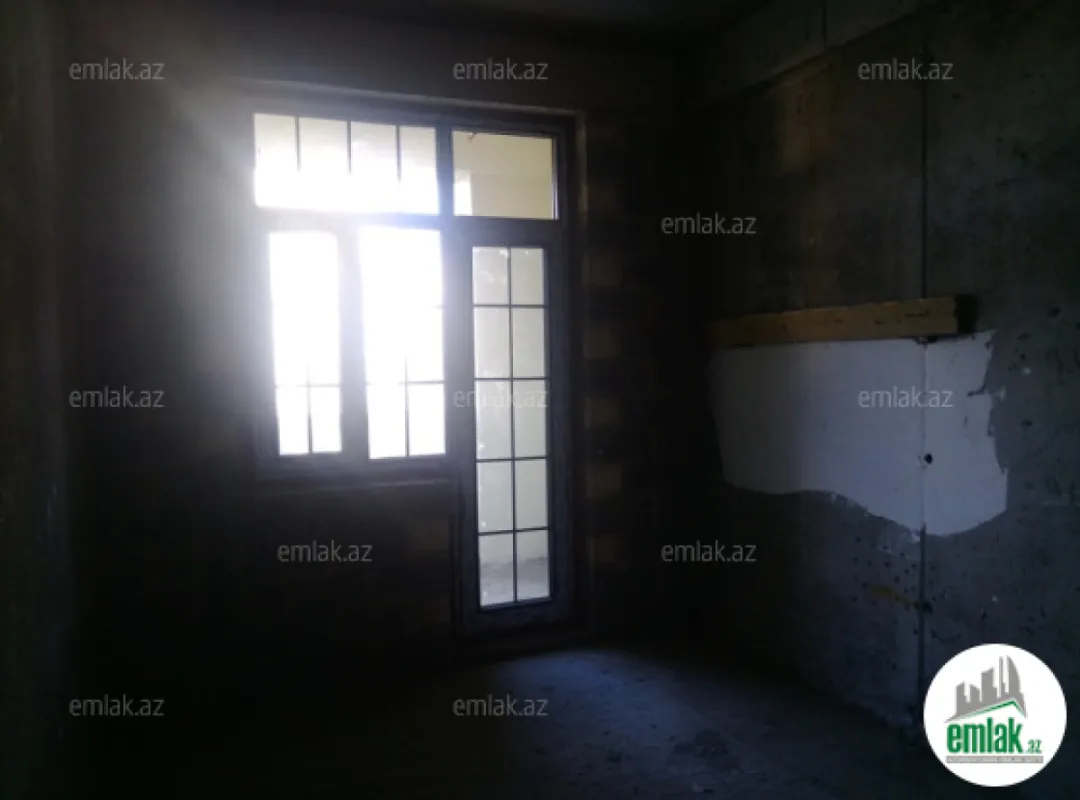 Satılır 3 otaqlı yeni tikili 135 m²