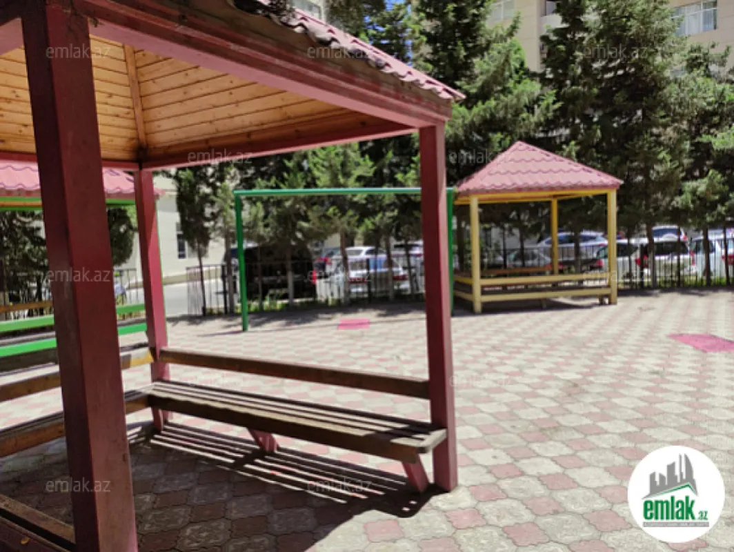 Satılır 3 otaqlı yeni tikili 135 m²