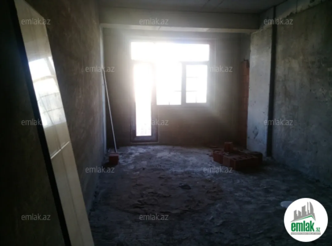 Satılır 3 otaqlı yeni tikili 135 m²