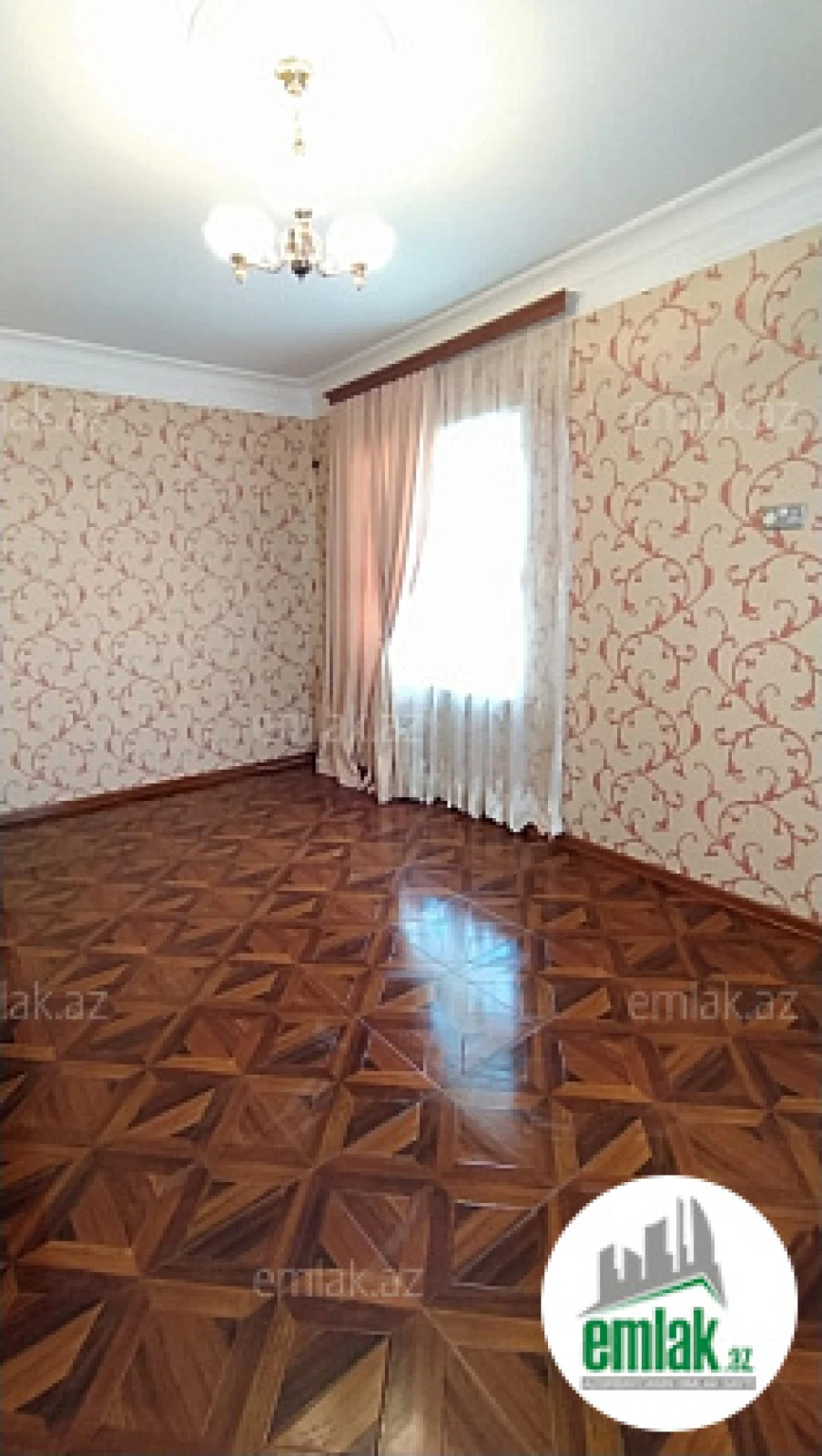 Satılır 2 otaqlı köhnə tikili 65 m²