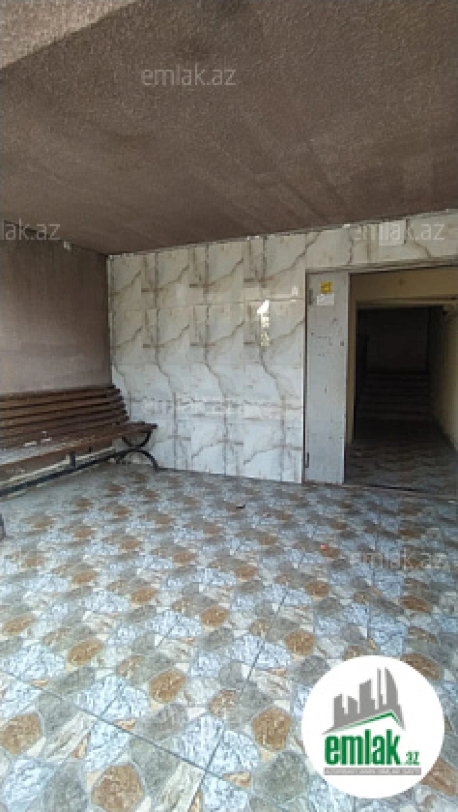 Satılır 2 otaqlı köhnə tikili 65 m²