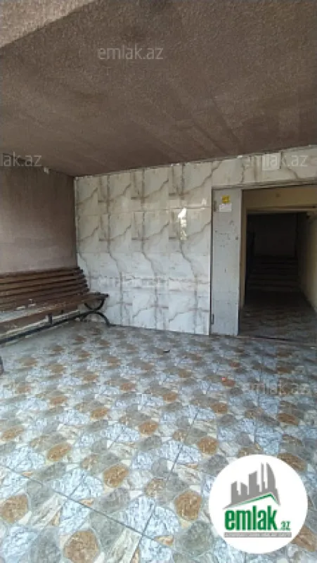 Satılır 2 otaqlı köhnə tikili 65 m²
