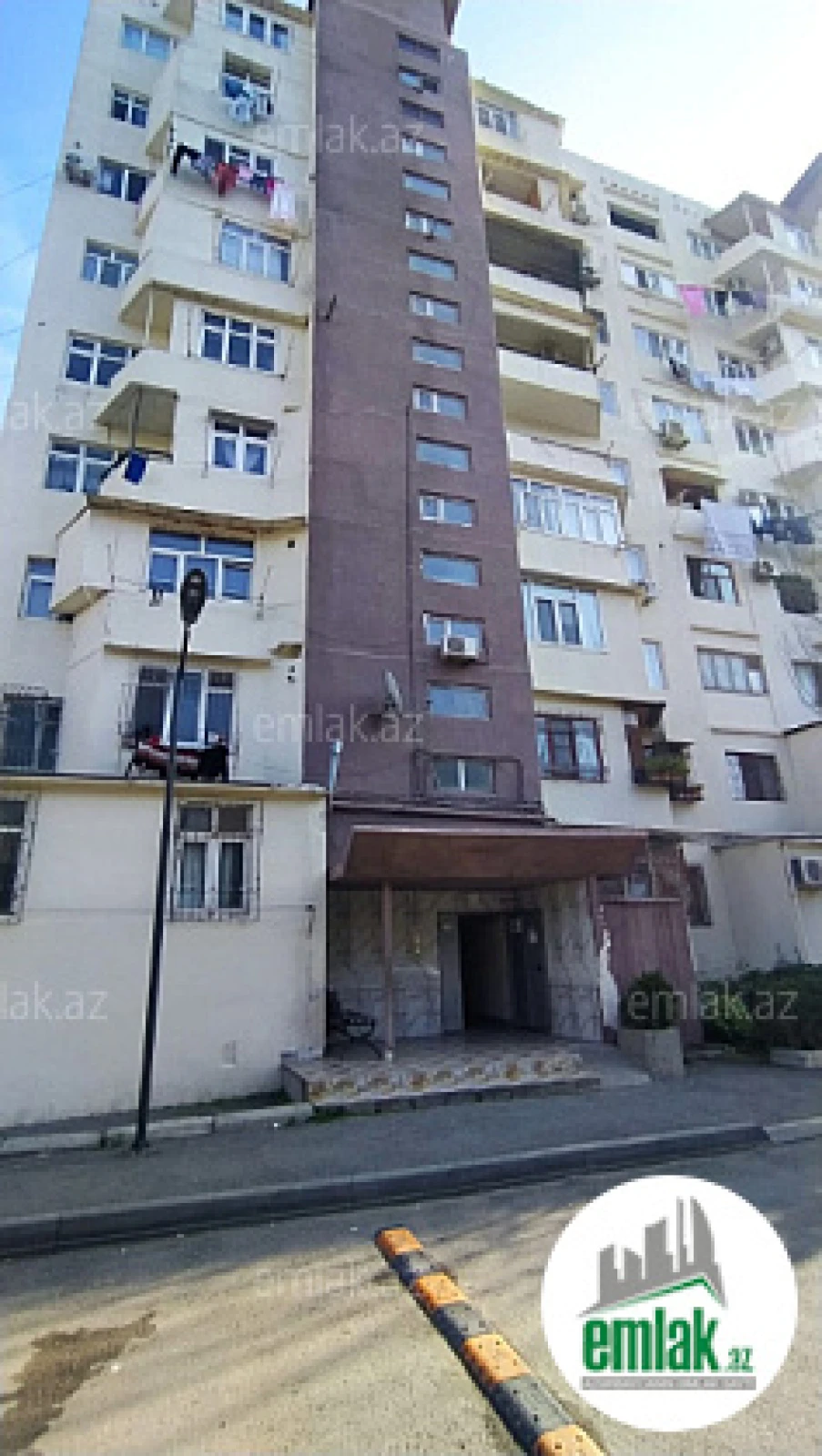 Satılır 2 otaqlı köhnə tikili 65 m²
