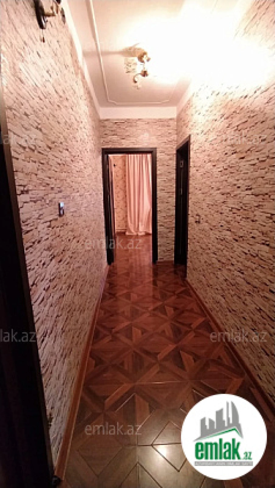 Satılır 2 otaqlı köhnə tikili 65 m²