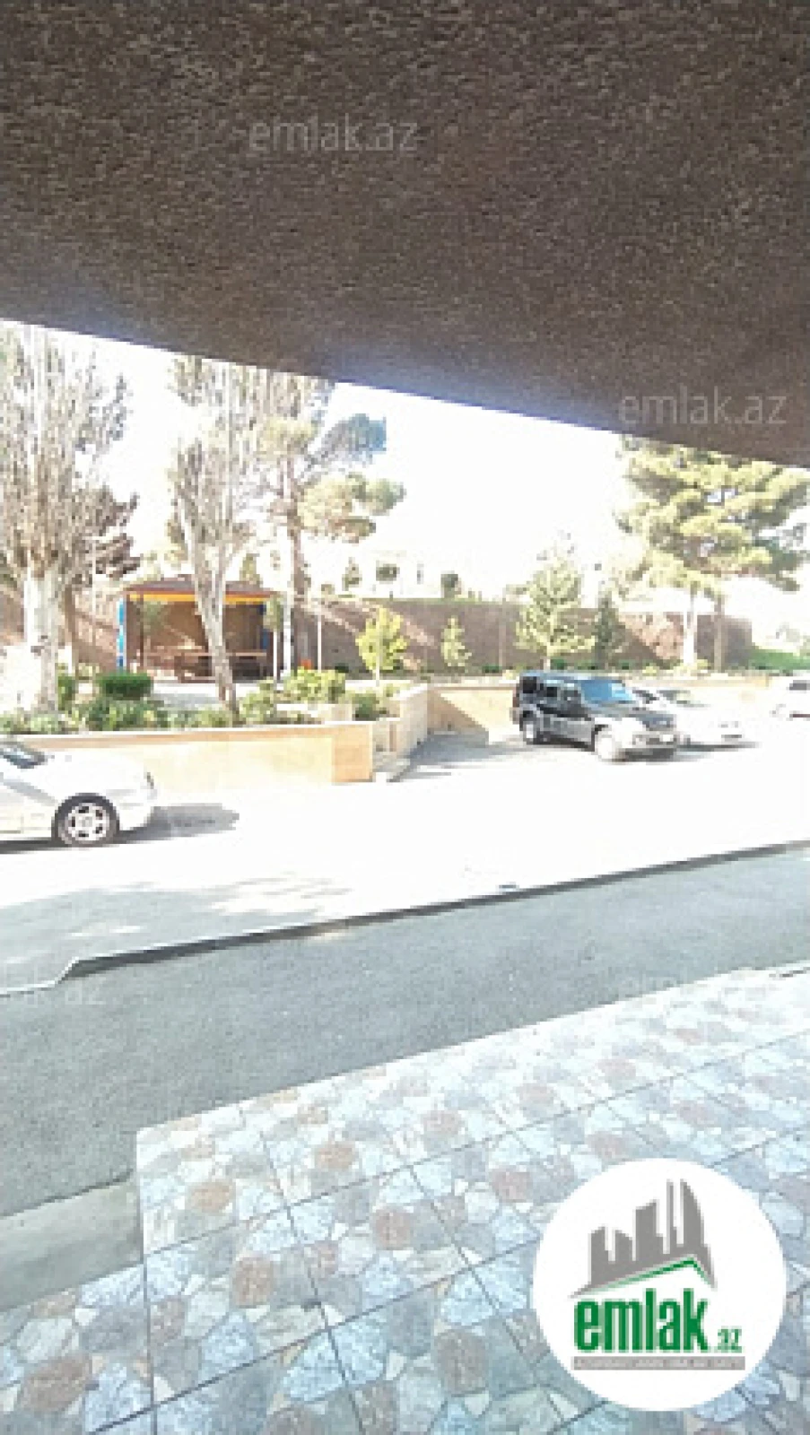 Satılır 2 otaqlı köhnə tikili 65 m²