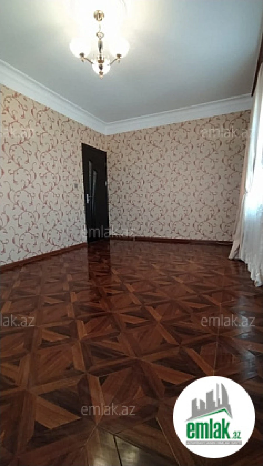 Satılır 2 otaqlı köhnə tikili 65 m²