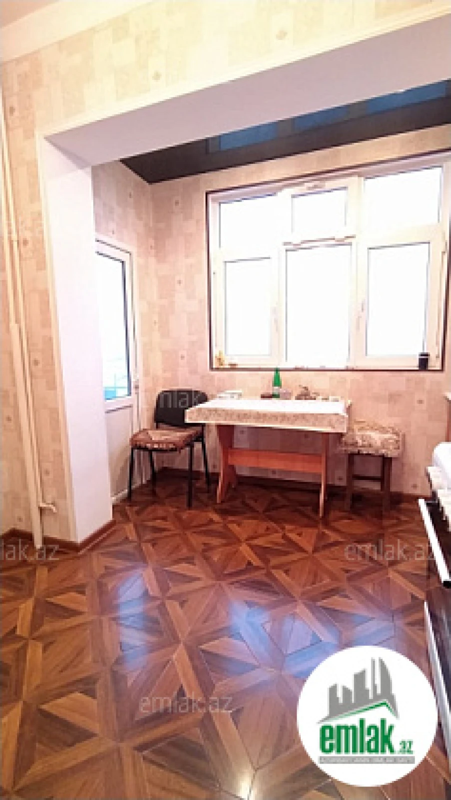 Satılır 2 otaqlı köhnə tikili 65 m²