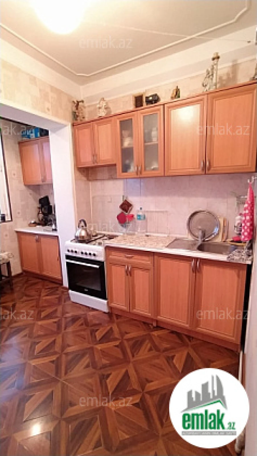 Satılır 2 otaqlı köhnə tikili 65 m²