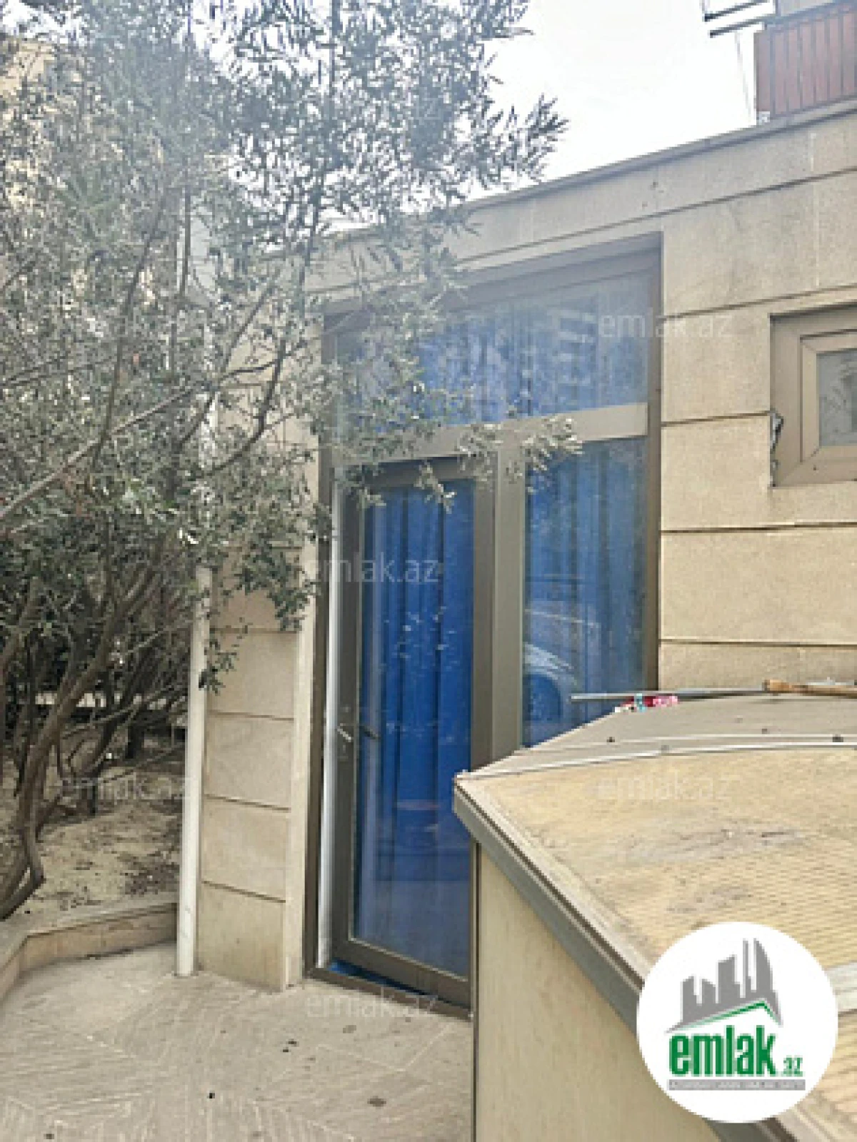 Satılır 7 otaqlı obyekt 200 m²