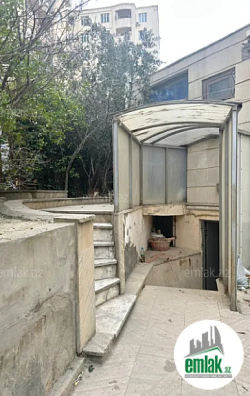 Satılır 7 otaqlı obyekt 200 m²
