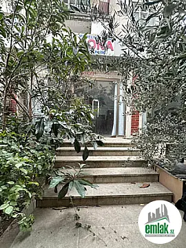 Satılır 7 otaqlı obyekt 200 m²