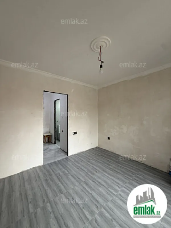 Satılır 1 otaqlı köhnə tikili 20 m²