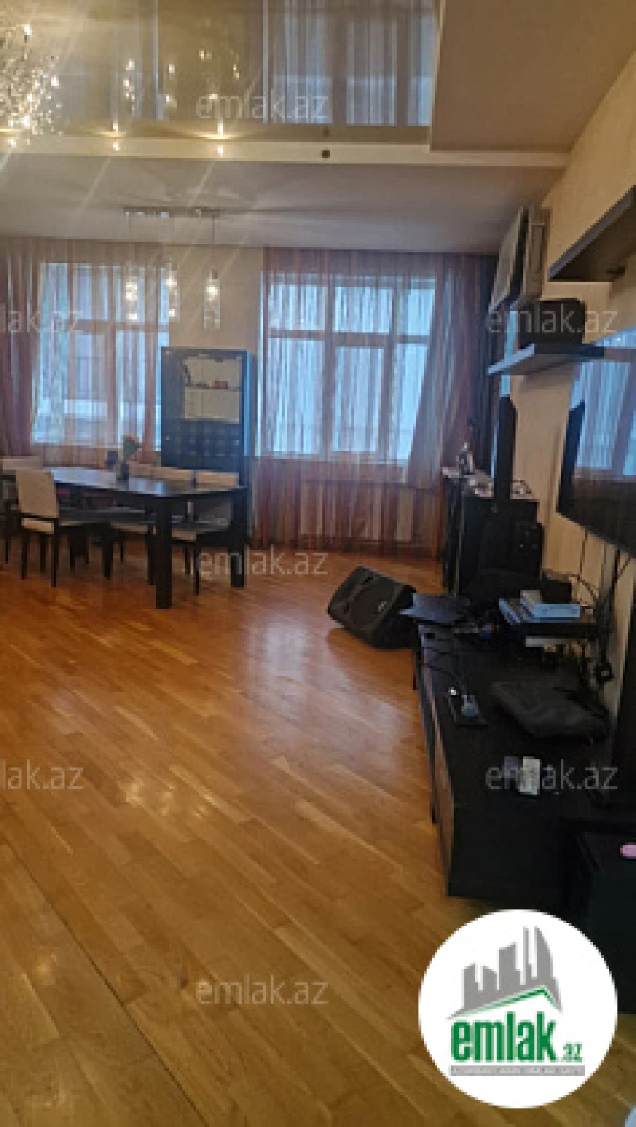 Satılır 2 otaqlı yeni tikili 110 m²