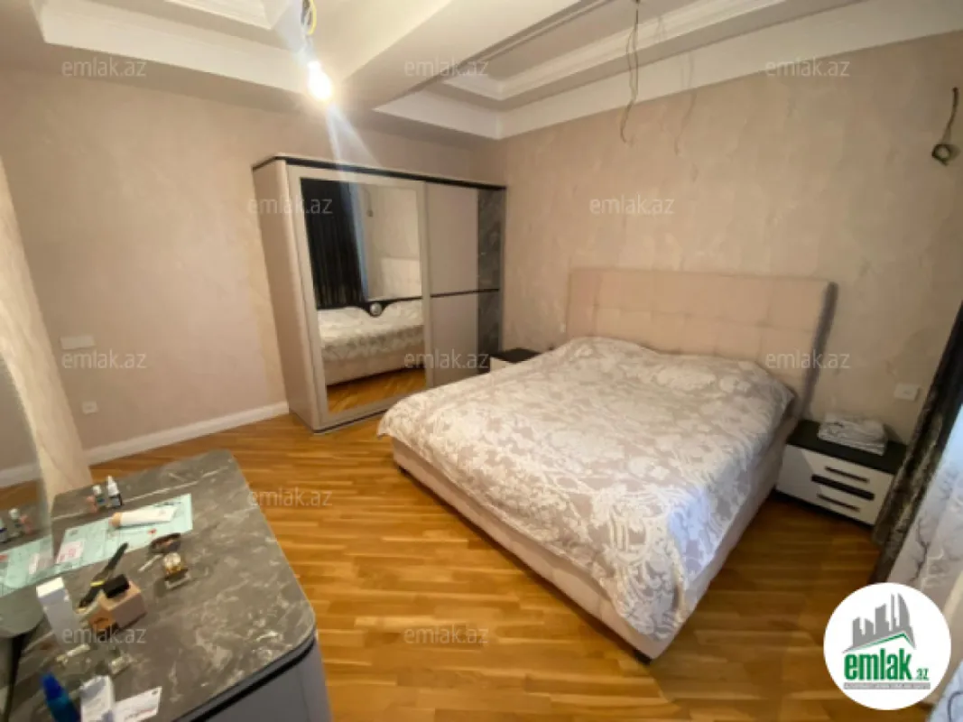 Satılır 3 otaqlı yeni tikili 118 m²