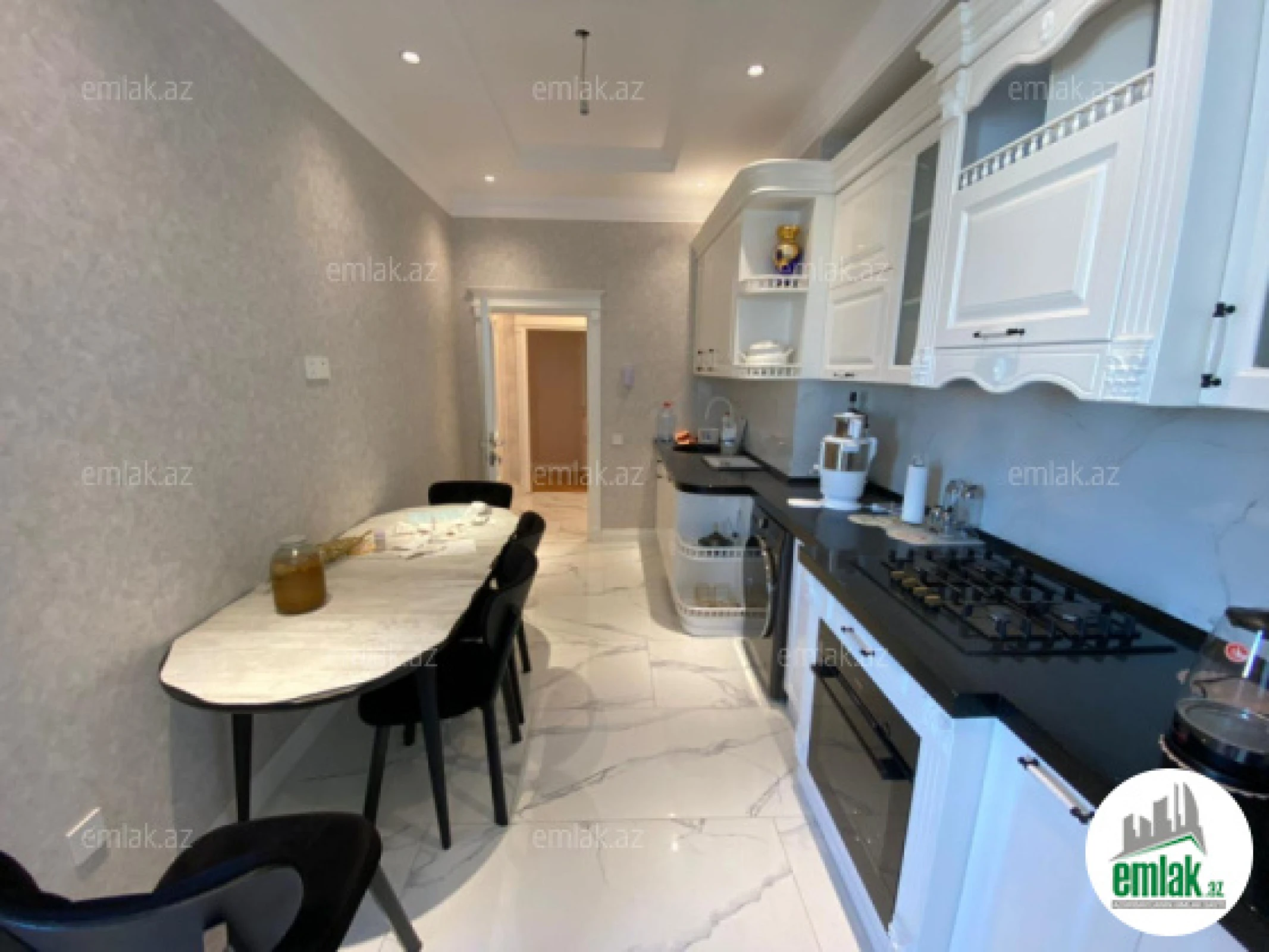 Satılır 3 otaqlı yeni tikili 118 m²