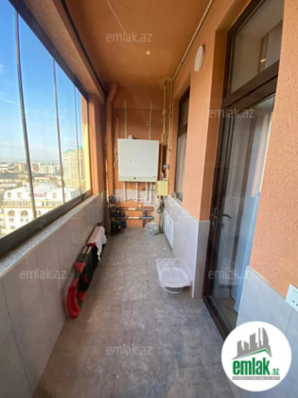 Satılır 3 otaqlı yeni tikili 118 m²