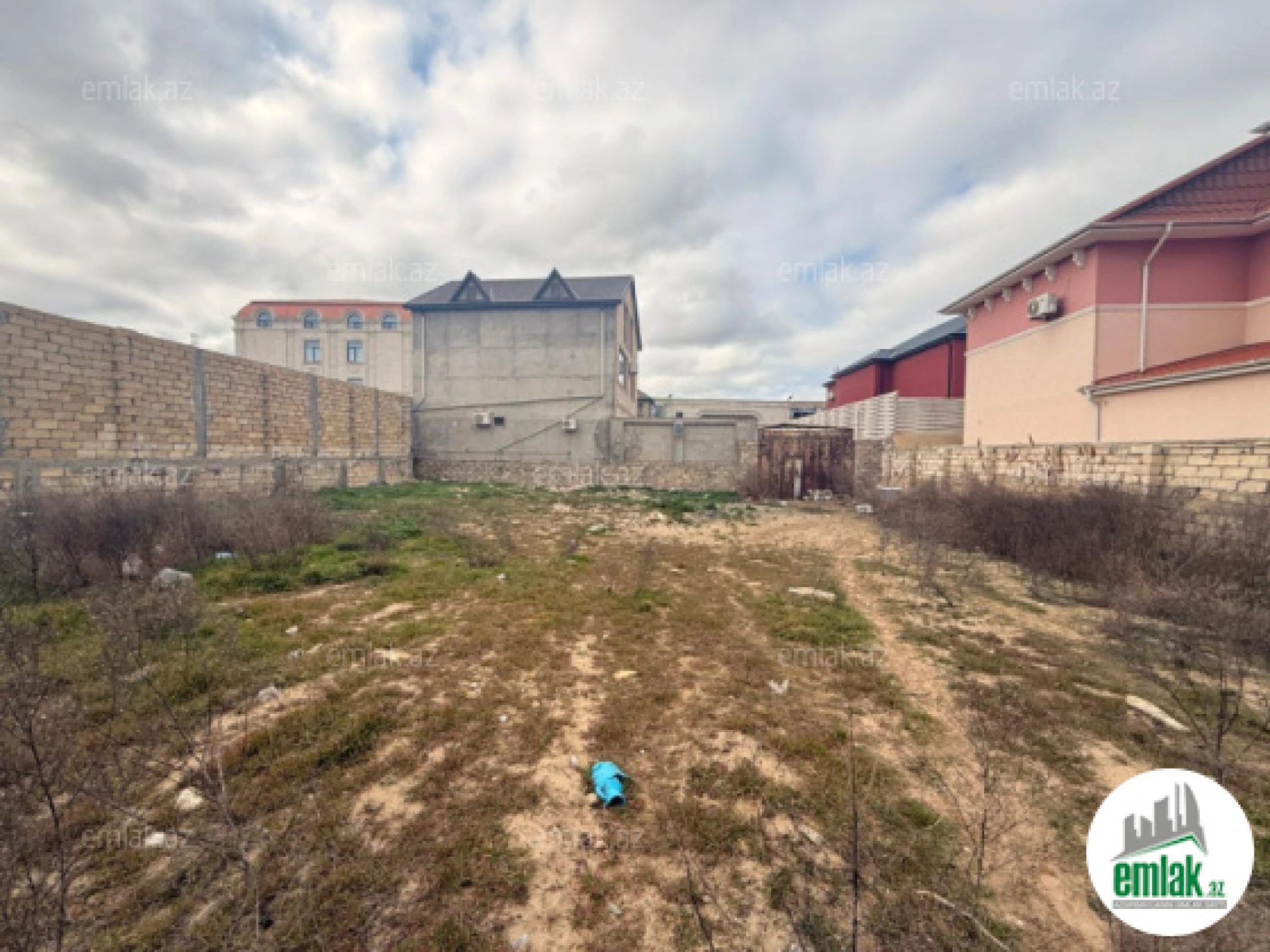 Satılır torpaq sahəsi 12 m²