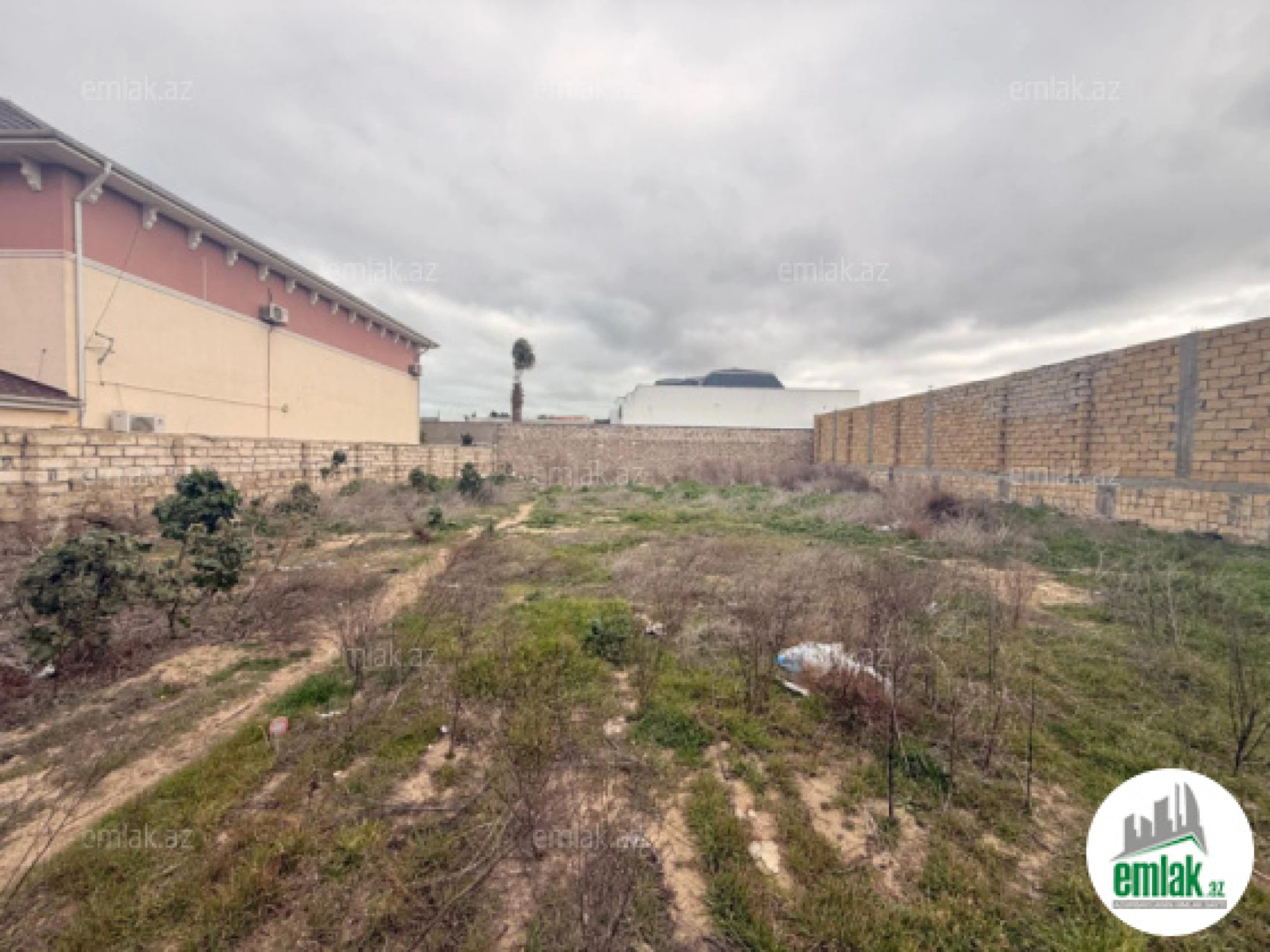 Satılır torpaq sahəsi 12 m²