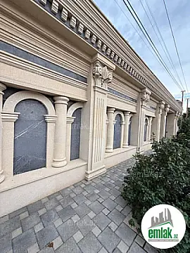 Satılır 6 otaqlı həyət evi 350 m²