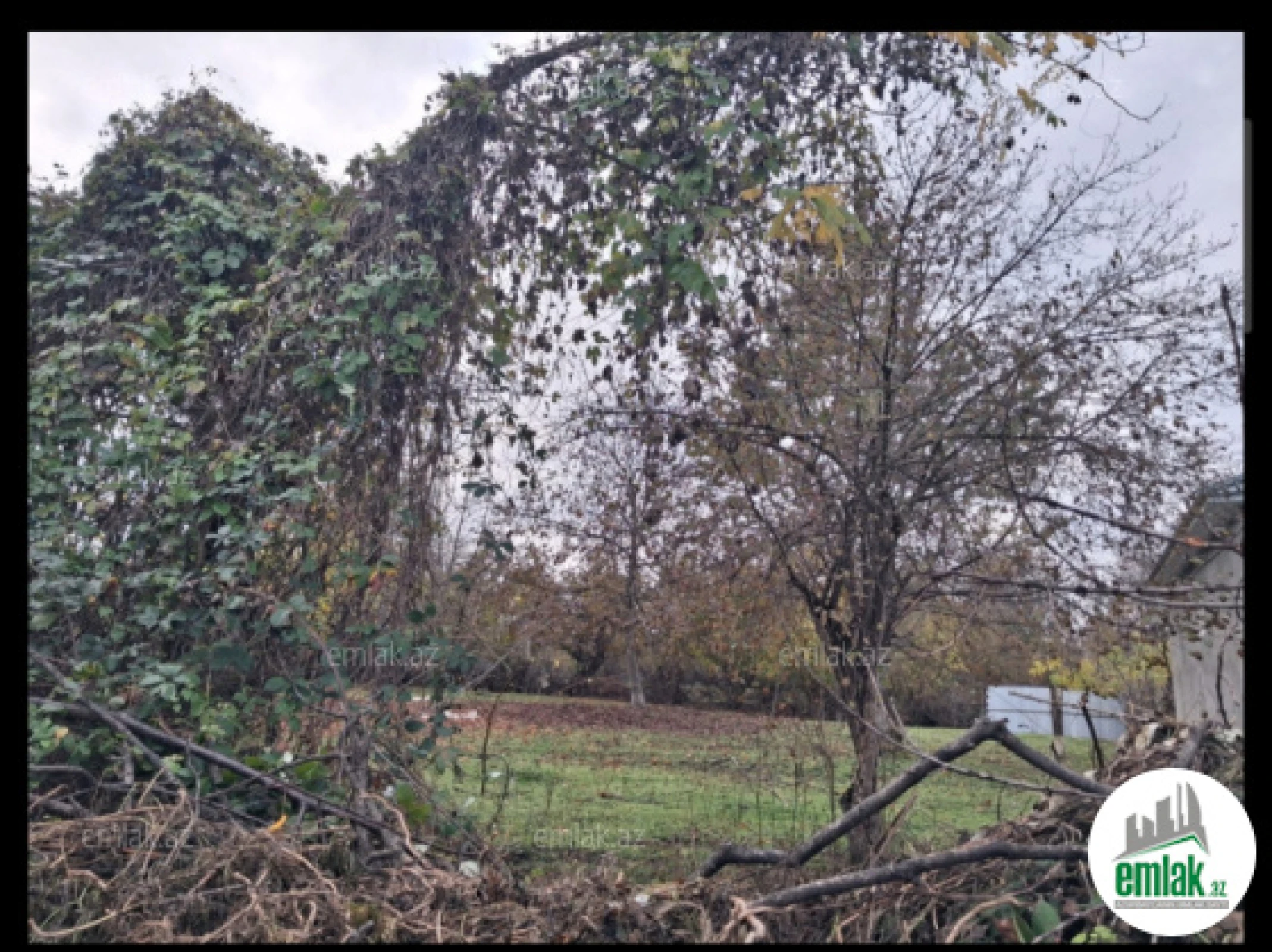 Satılır torpaq sahəsi 12 m²