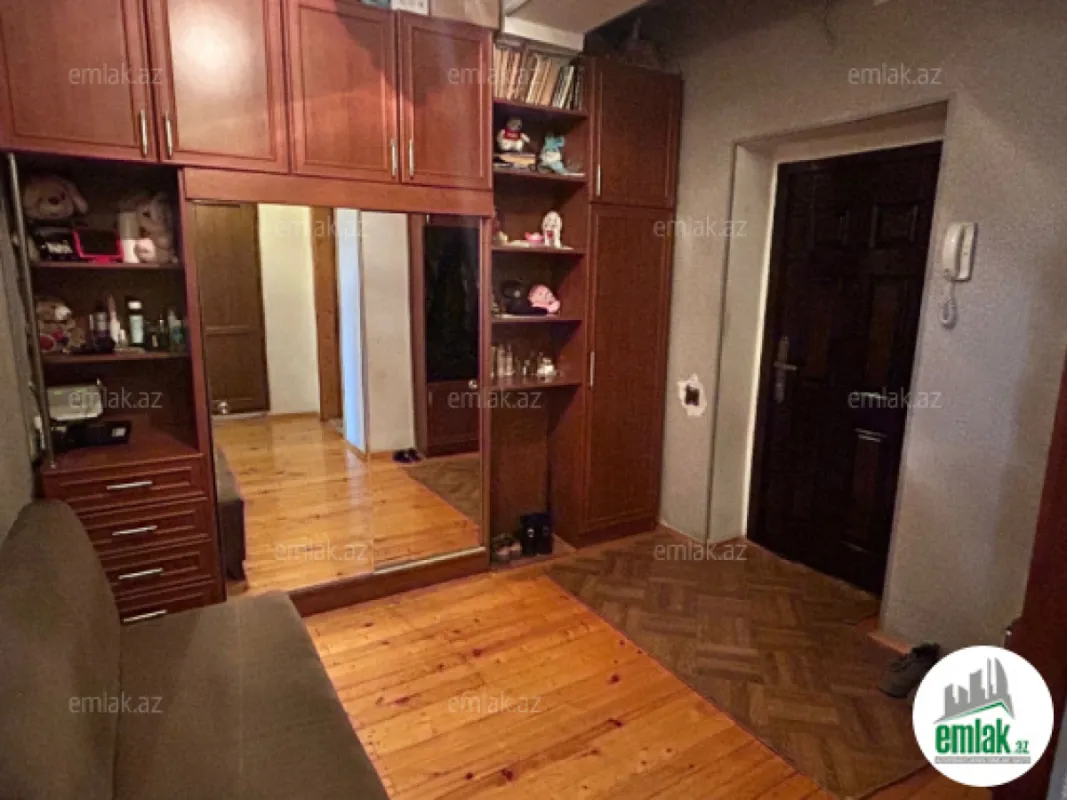 Satılır 2 otaqlı yeni tikili 80 m²