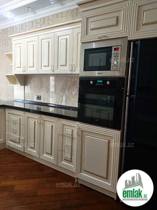 Satılır 3 otaqlı yeni tikili 160 m²