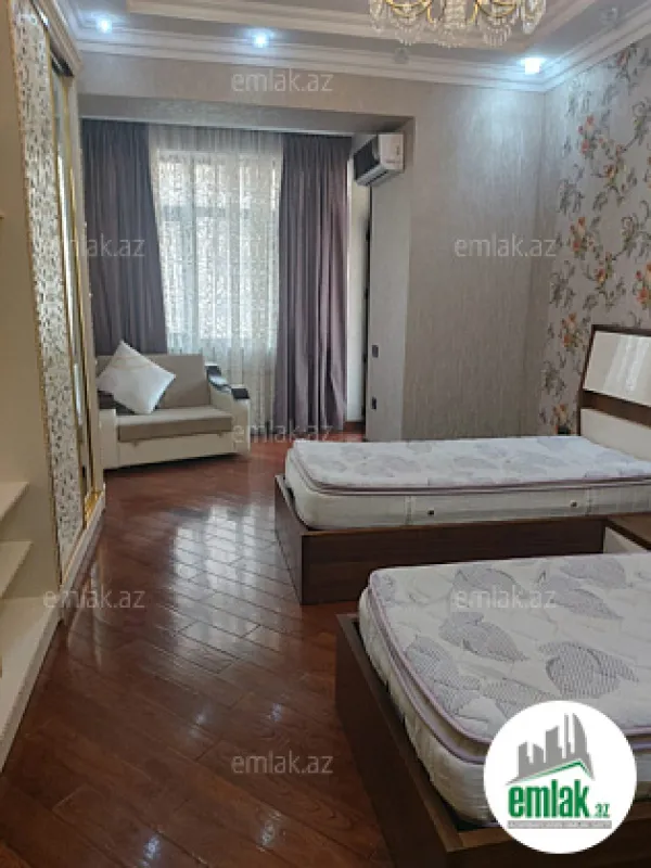 Satılır 3 otaqlı yeni tikili 160 m²