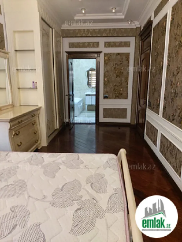 Satılır 3 otaqlı yeni tikili 160 m²