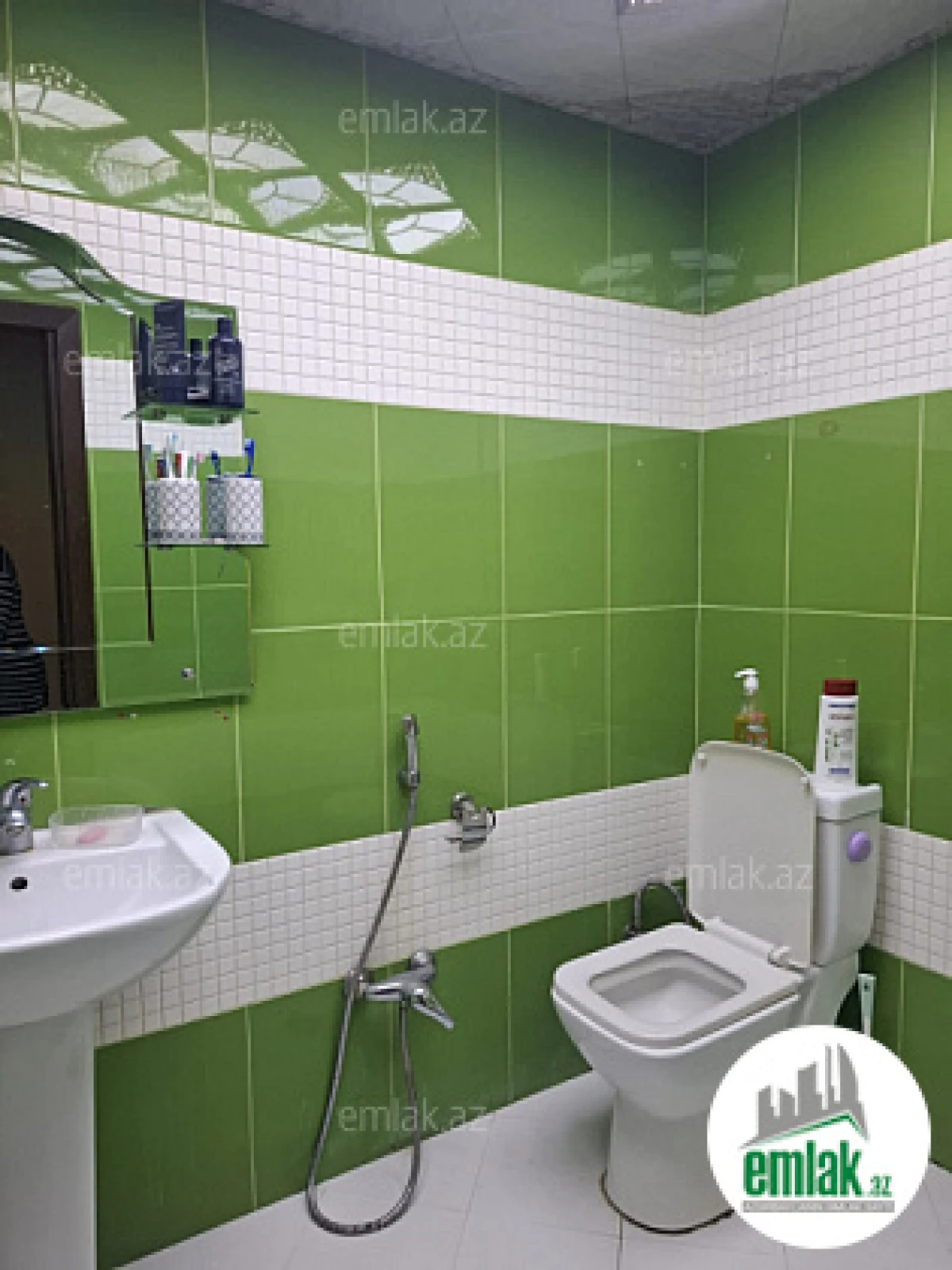 Satılır 2 otaqlı yeni tikili 60 m²