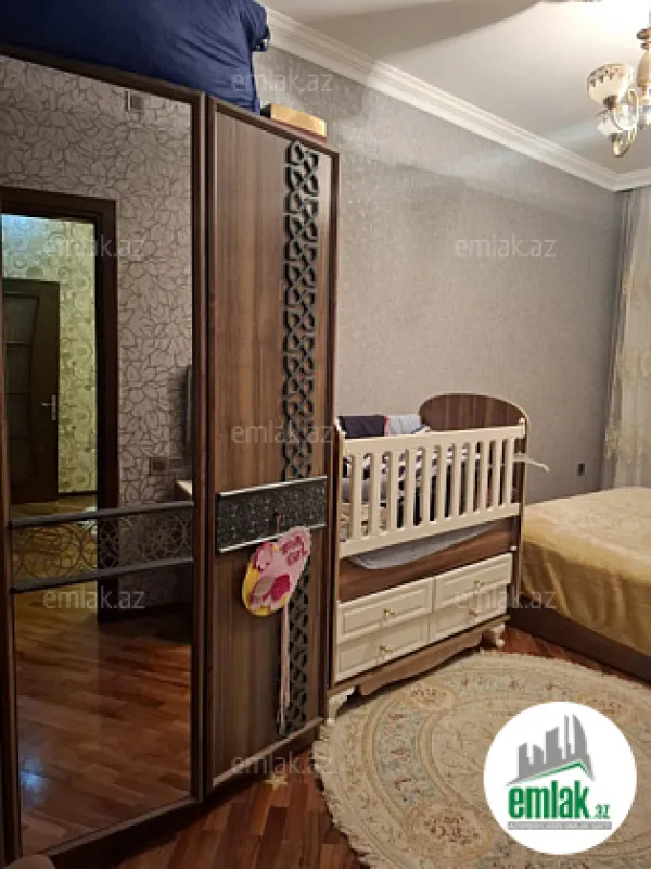 Satılır 2 otaqlı yeni tikili 60 m²