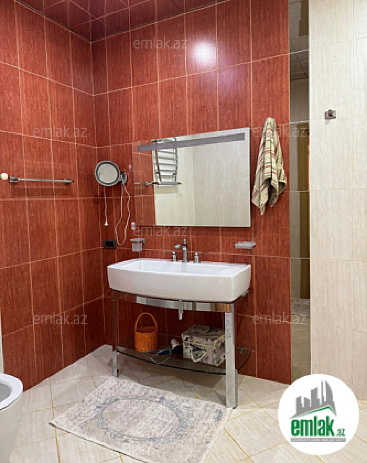 Satılır 3 otaqlı yeni tikili 150 m²