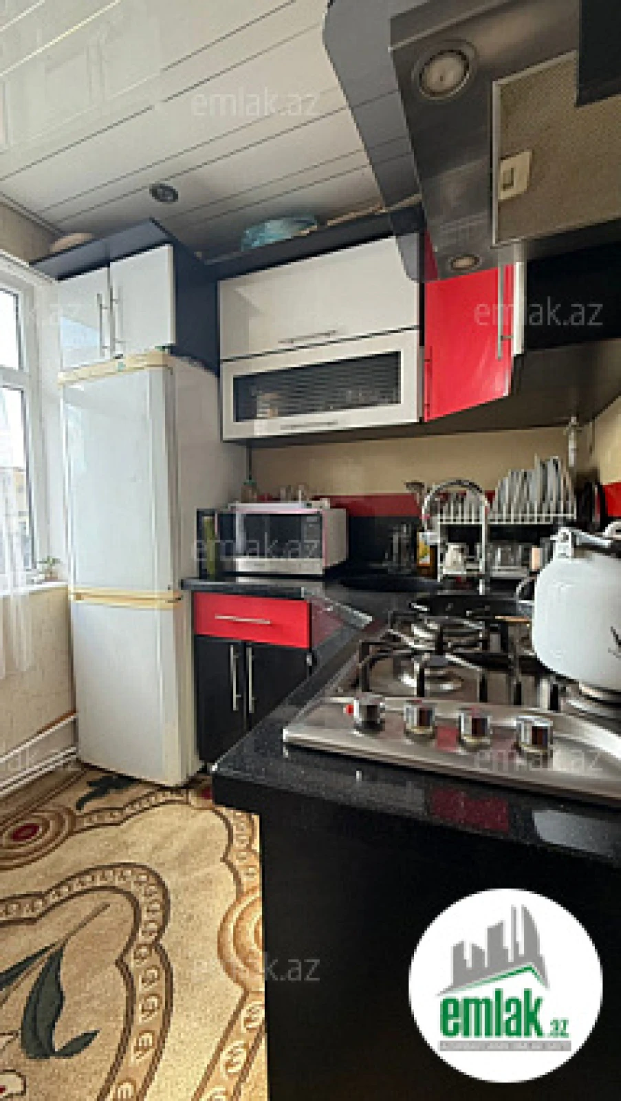 Satılır 3 otaqlı köhnə tikili 70 m²