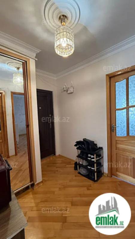 Satılır 3 otaqlı köhnə tikili 70 m²