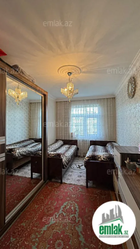 Satılır 3 otaqlı köhnə tikili 70 m²