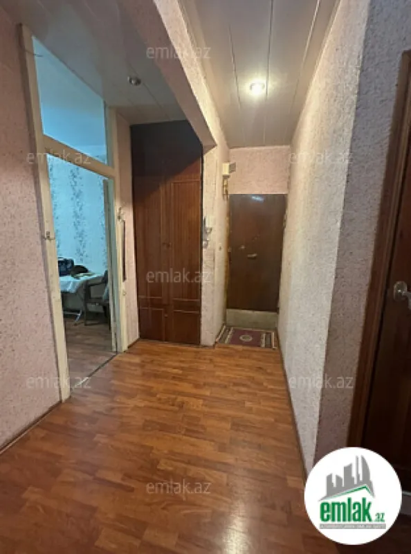 Satılır 5 otaqlı köhnə tikili 125 m²