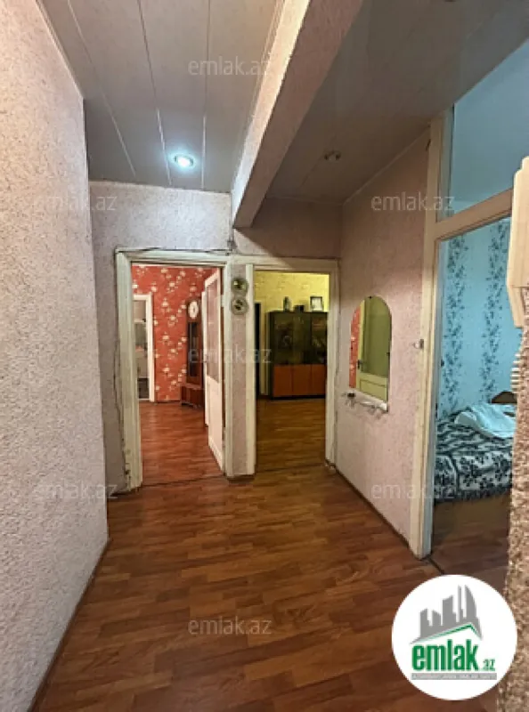 Satılır 5 otaqlı köhnə tikili 125 m²