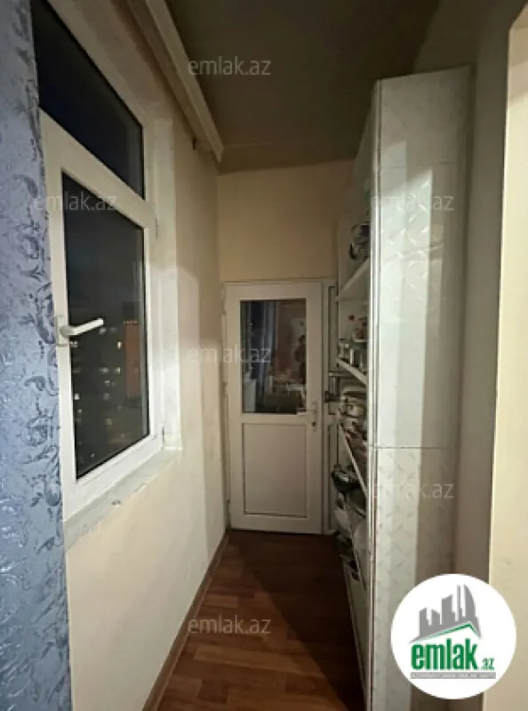 Satılır 5 otaqlı köhnə tikili 125 m²