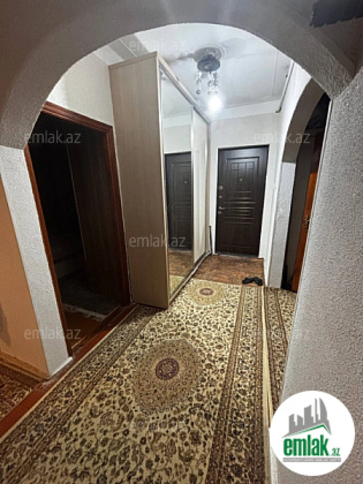 Satılır 3 otaqlı köhnə tikili 85 m²