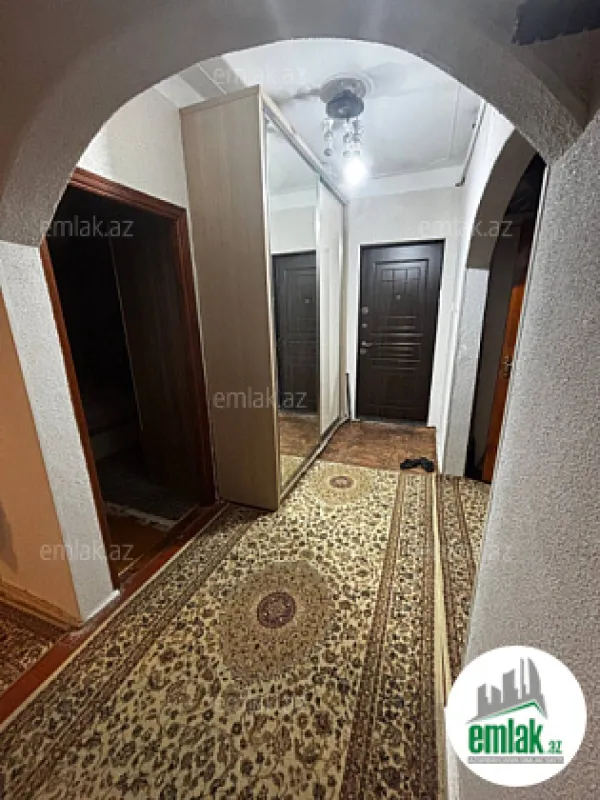 Satılır 3 otaqlı köhnə tikili 85 m²