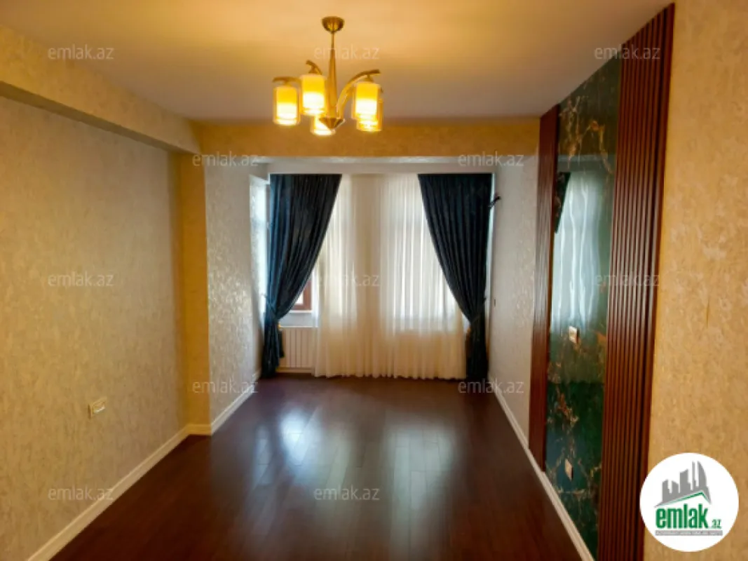 Satılır 4 otaqlı yeni tikili 215 m²