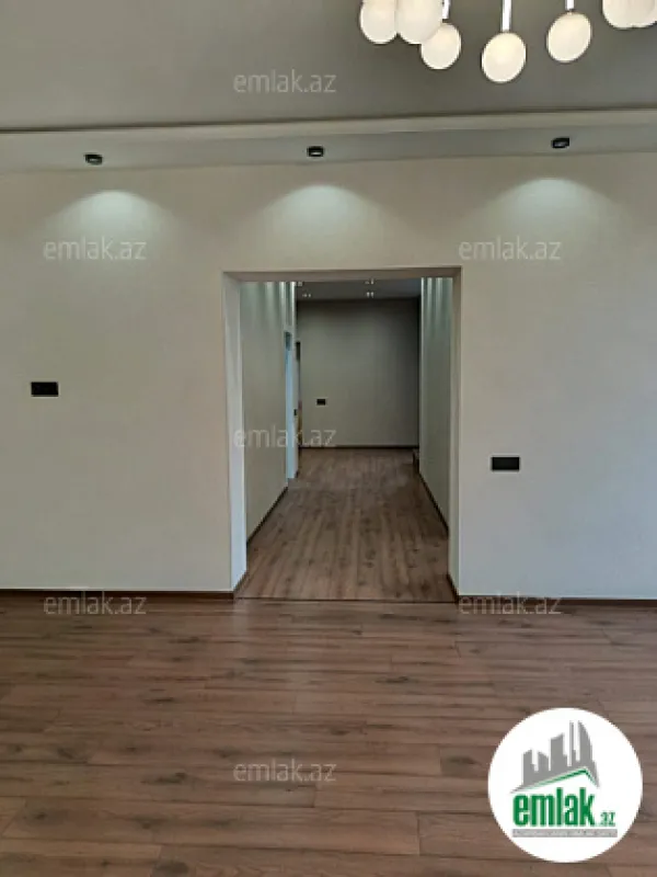 Satılır 4 otaqlı həyət evi 180 m²