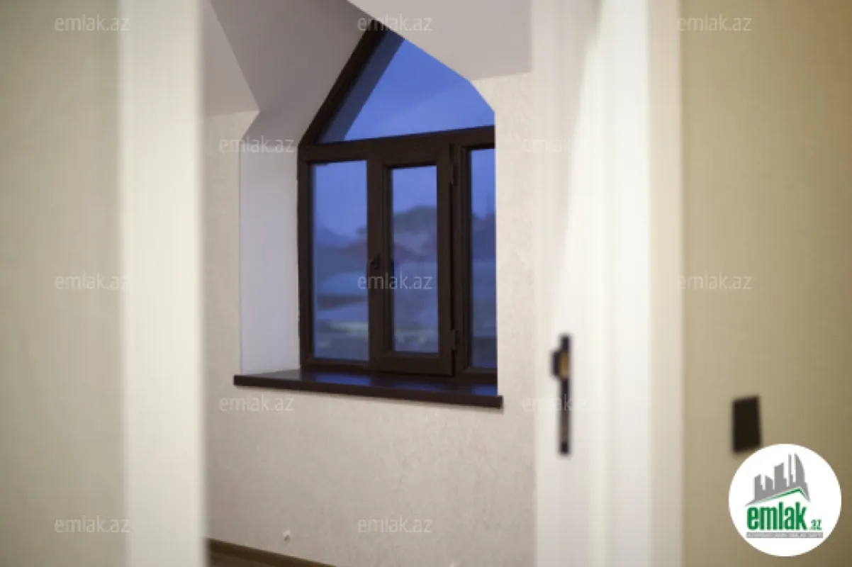 Satılır 4 otaqlı həyət evi 180 m²