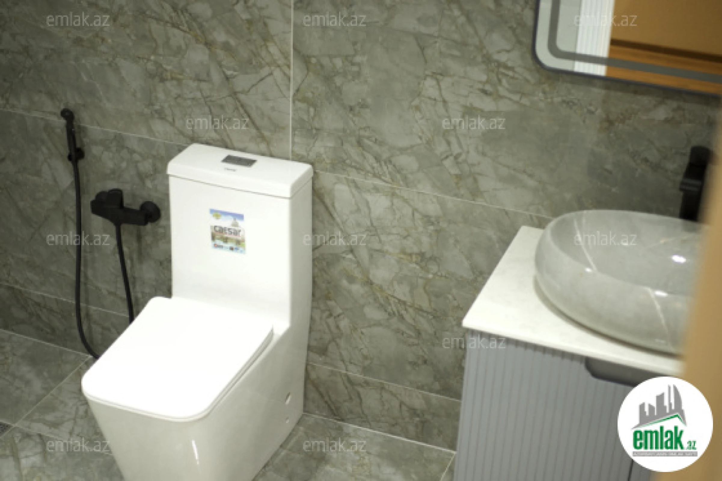 Satılır 4 otaqlı həyət evi 180 m²