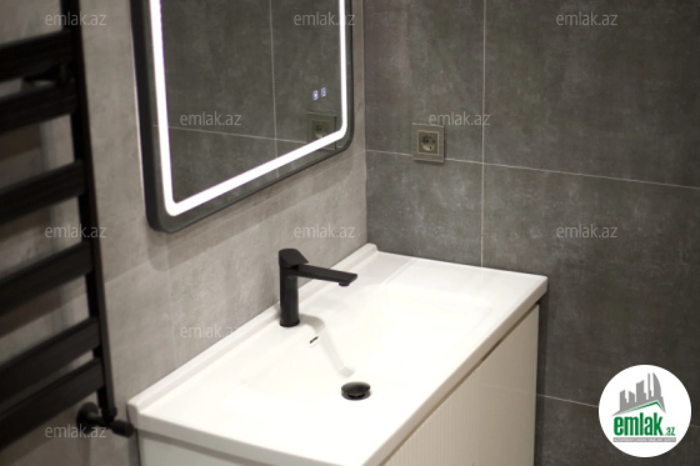 Satılır 4 otaqlı həyət evi 180 m²