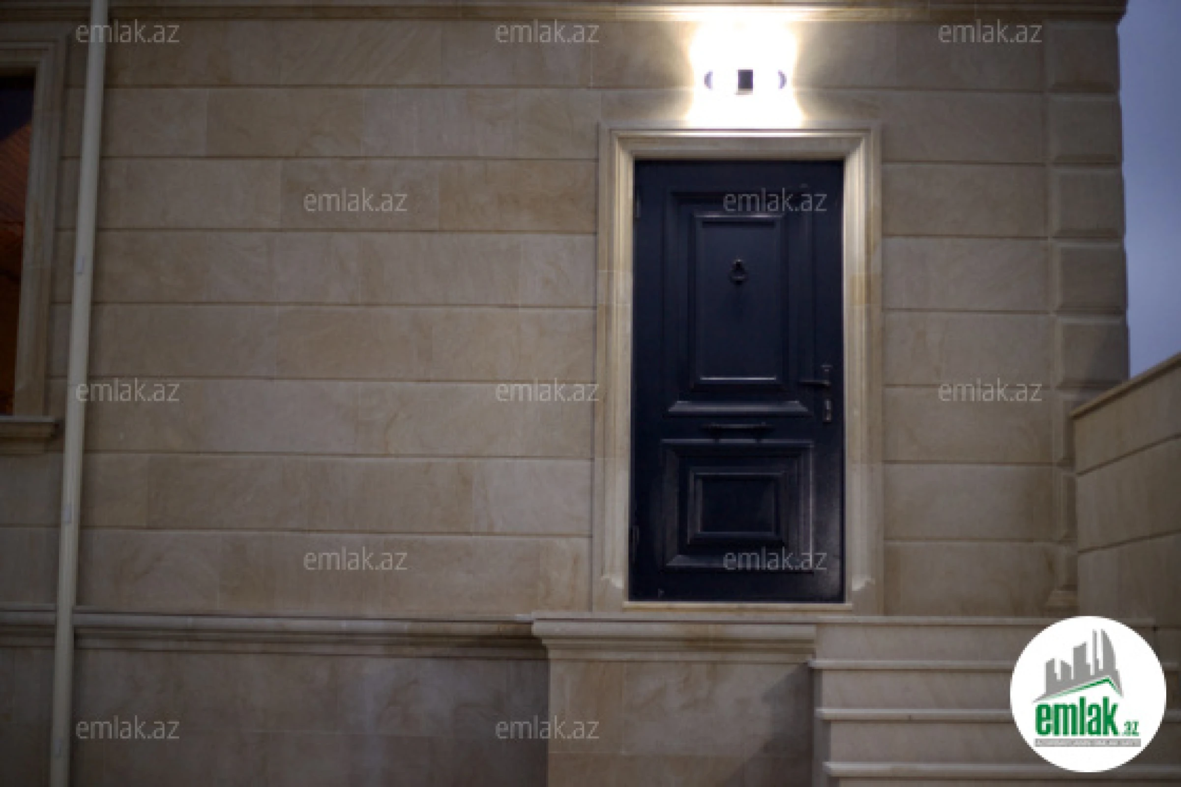 Satılır 4 otaqlı həyət evi 180 m²