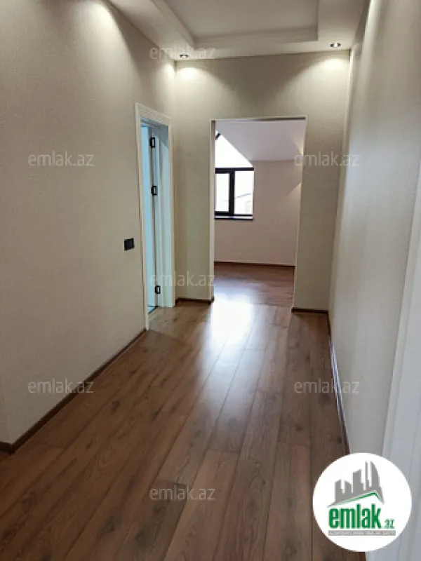 Satılır 4 otaqlı həyət evi 180 m²