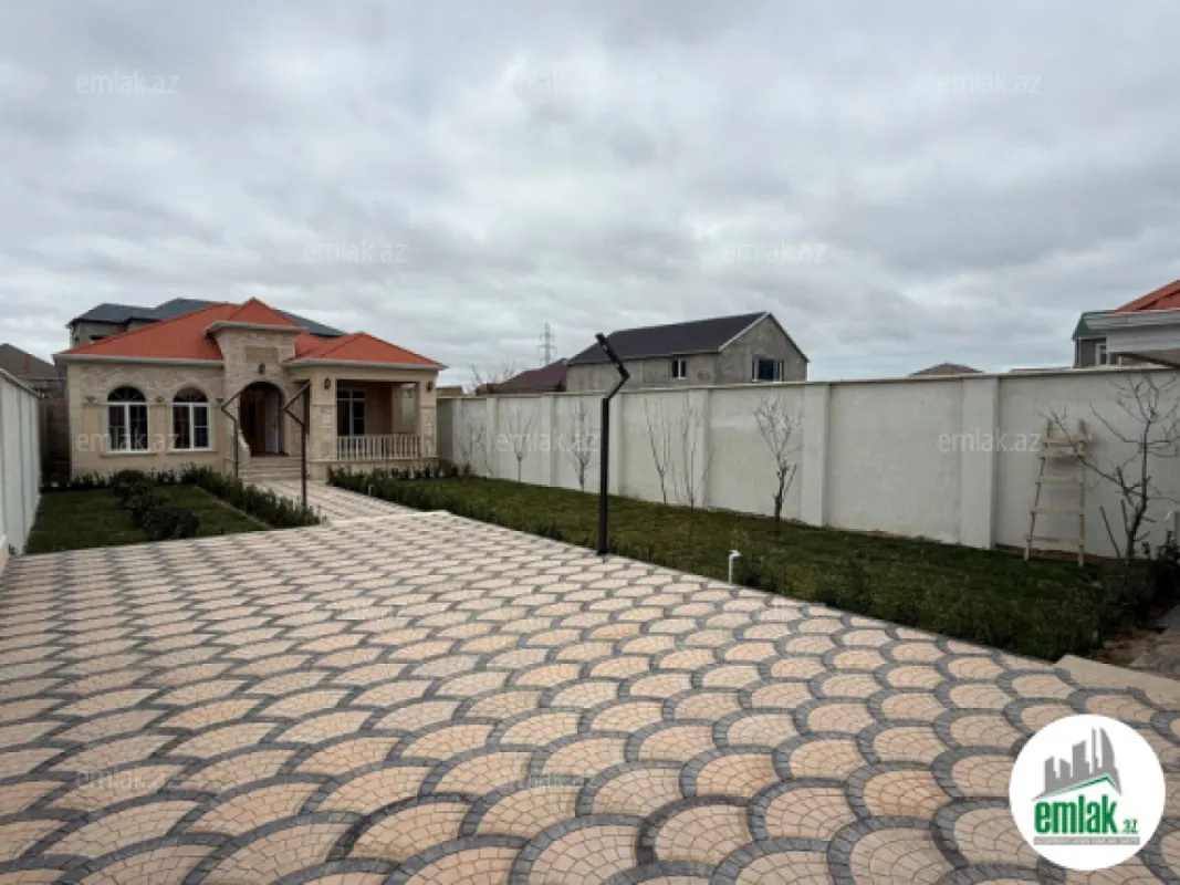 Satılır 4 otaqlı həyət evi 145 m²